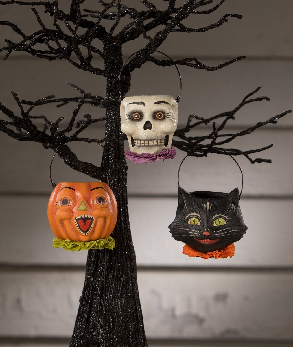 Skully Bucket Ornament Mini